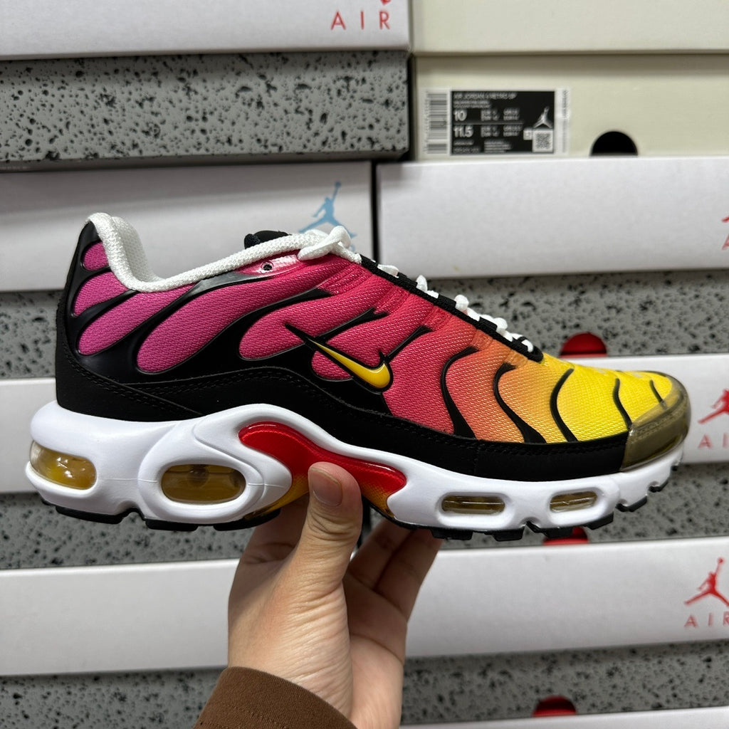 NIKE AIR MAX PLUS Yellow Pink Gradient