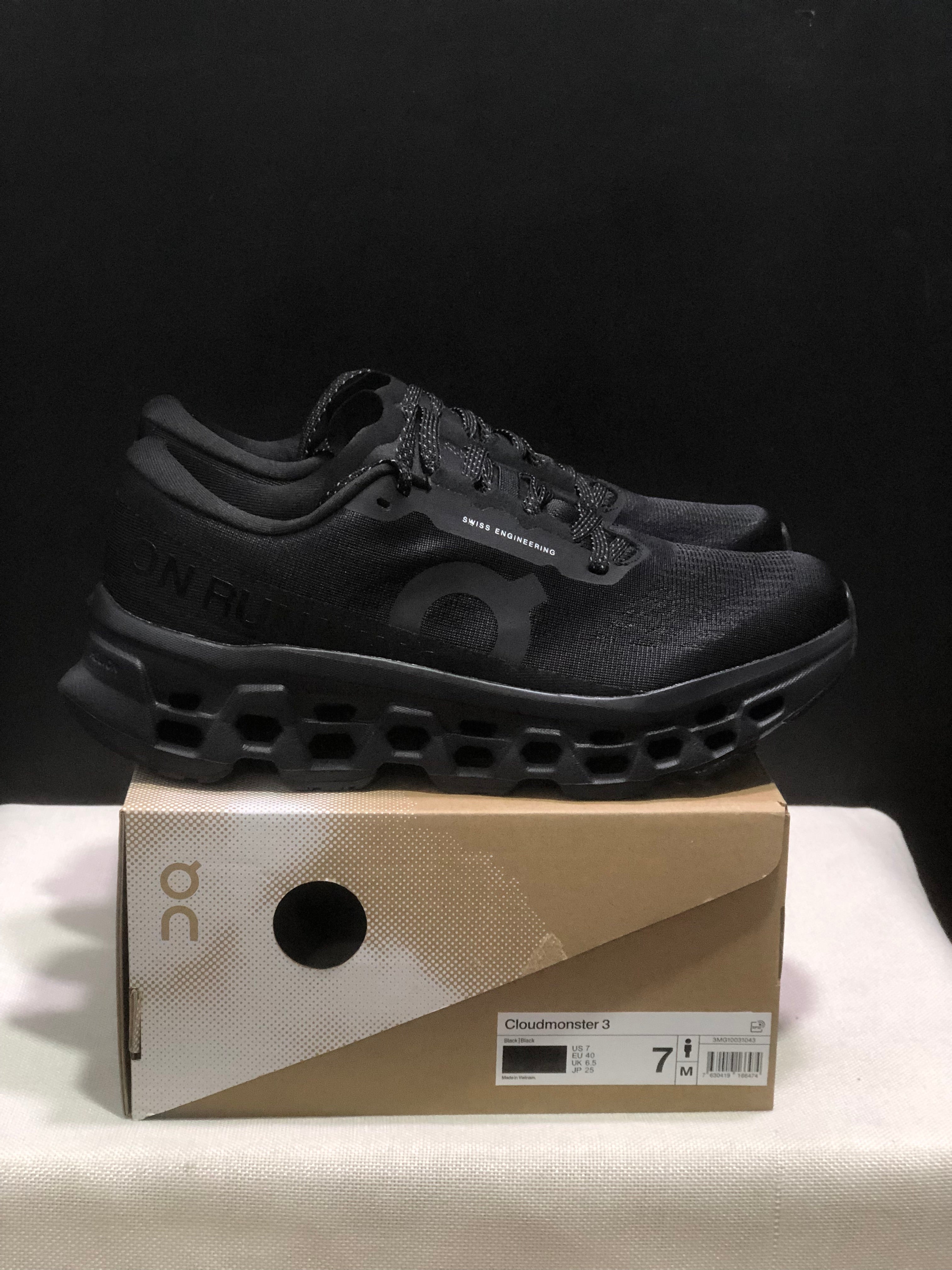 ON - Cloundmonster 3 'Black | Black'