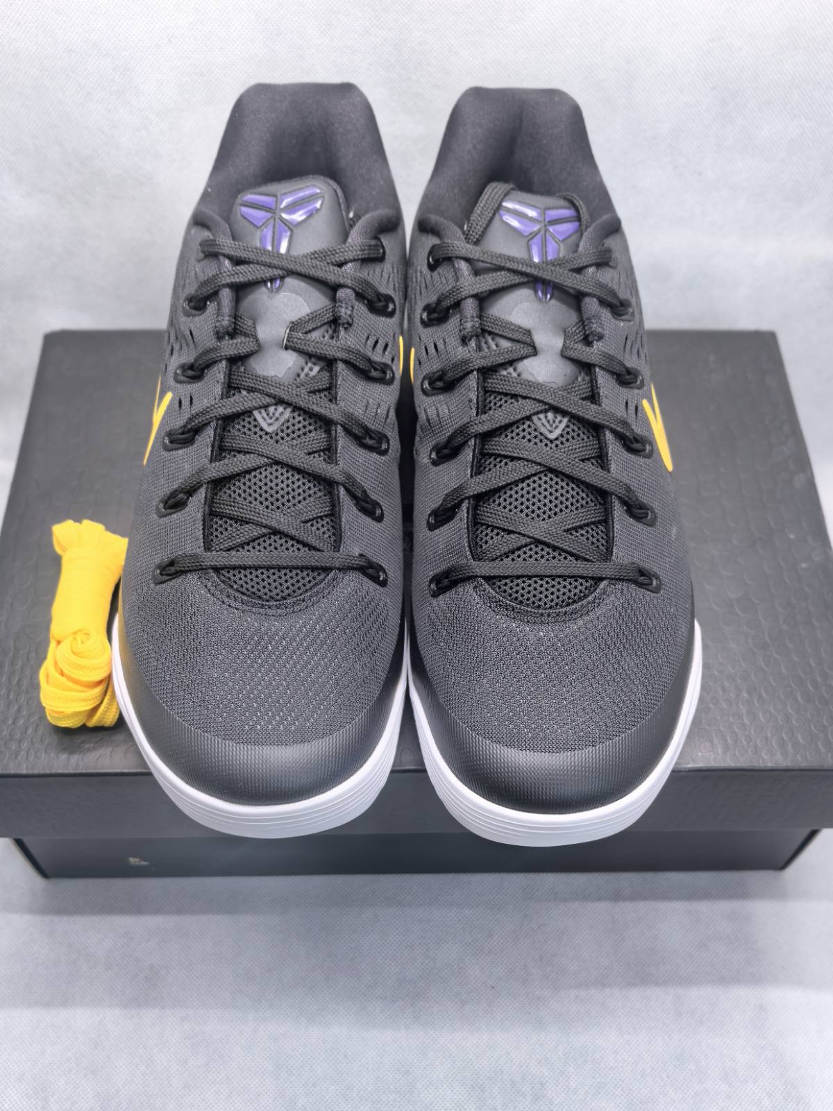 Kobe 9 Protro Lakers Away