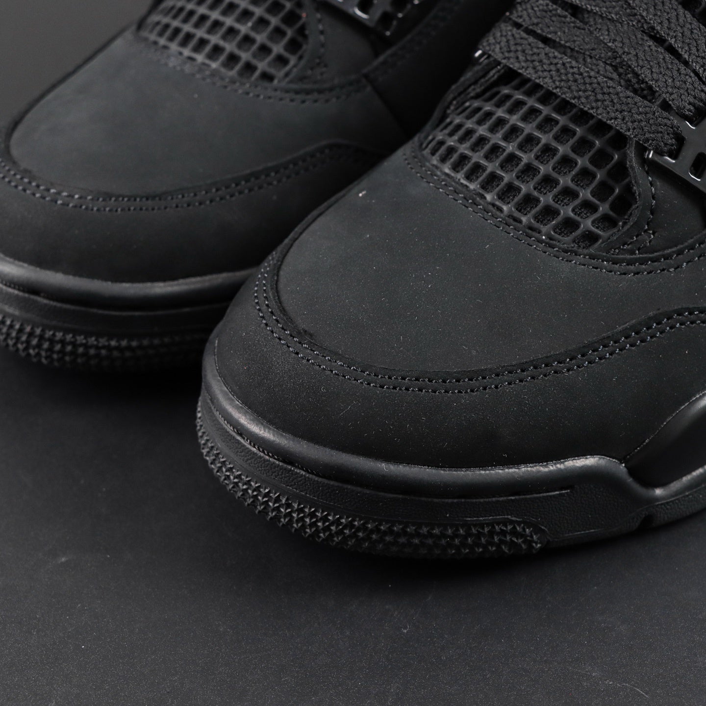 Jordan 4 Retro 'Black Cat' 2025