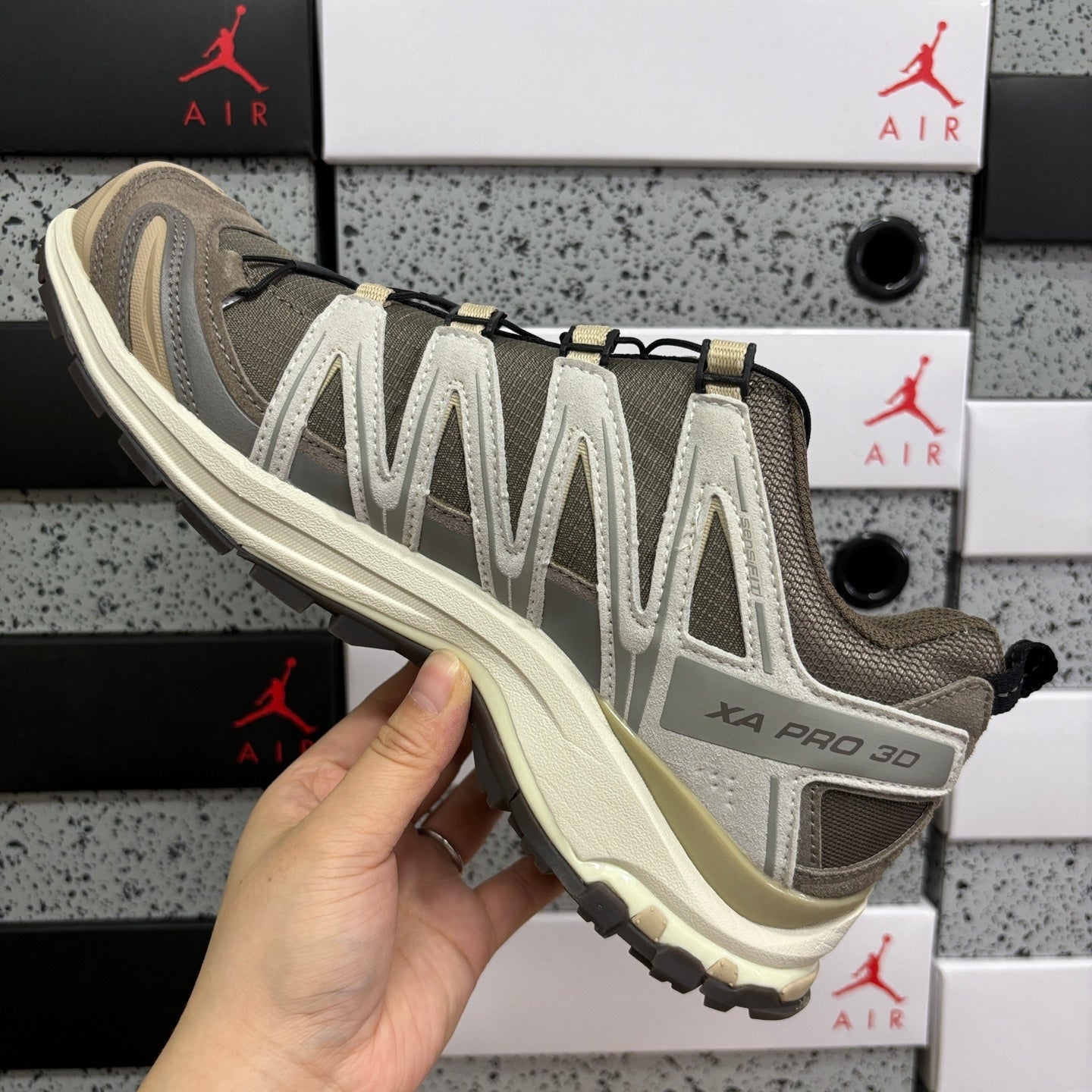 SALOMON-XA Pro 3D Suede 'Falcon Safari'