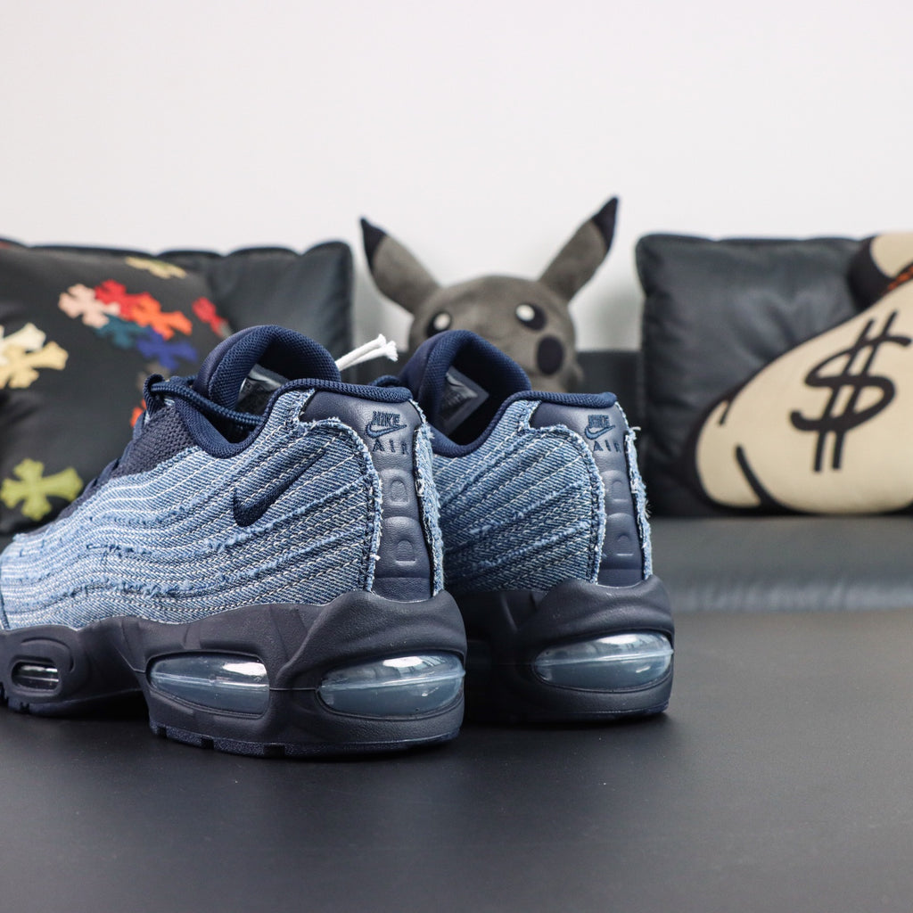 Nike Air Max 95 x Levi's® 'Obsidian'