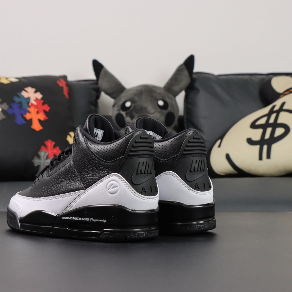 Fragment Design x Air Jordan 3 'Black/White'