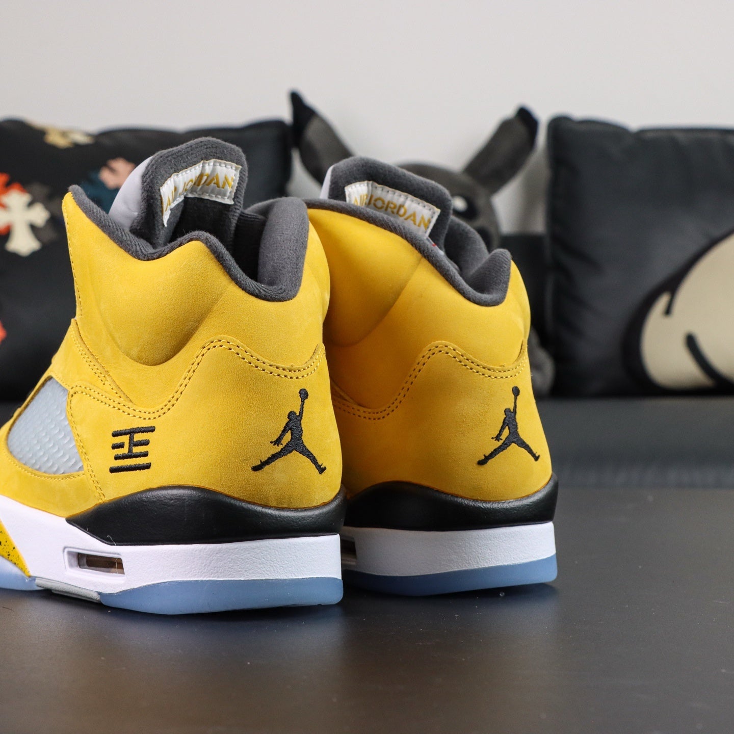 Jordan 5 'Tokyo' 2025