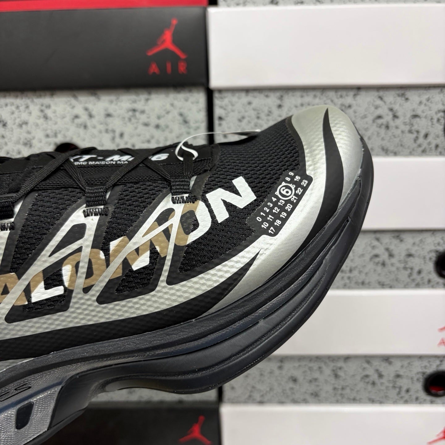SALOMON-XT-MM6 Maison Margiela 'Black Silver'