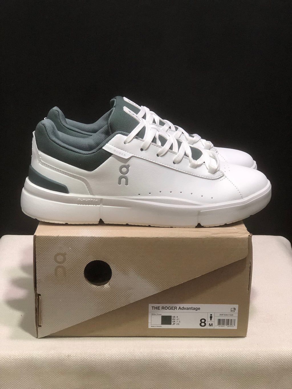 ON - ROGER FEDERER X THE ROGER CENTRE COURT WHITE GREEN
