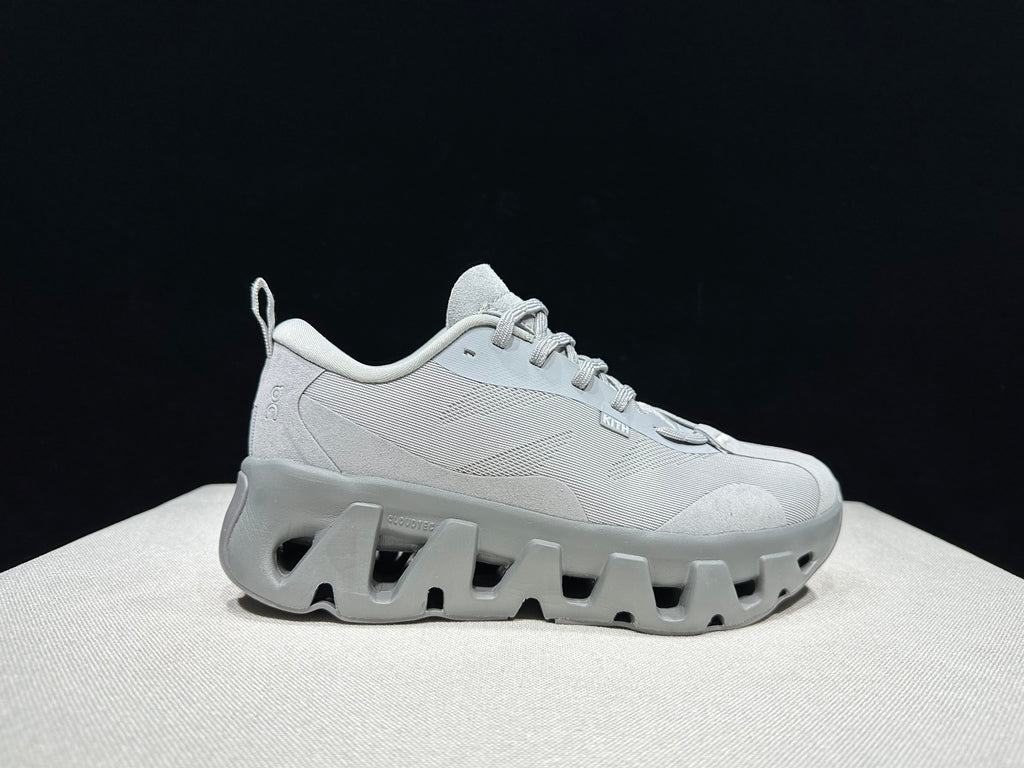 ON - KITH K TECH 1 DARK GREY