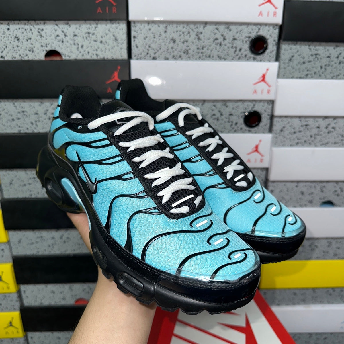 NIKE AIR MAX PLUS Aqua Blue