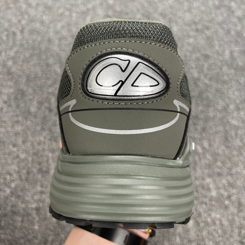 DIOR B30 SNEAKER  Low Top Olive