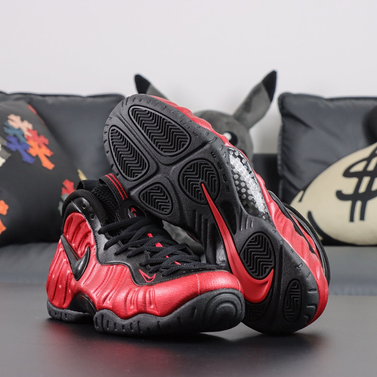 NIKE AIR  Foamposite Pro University Red