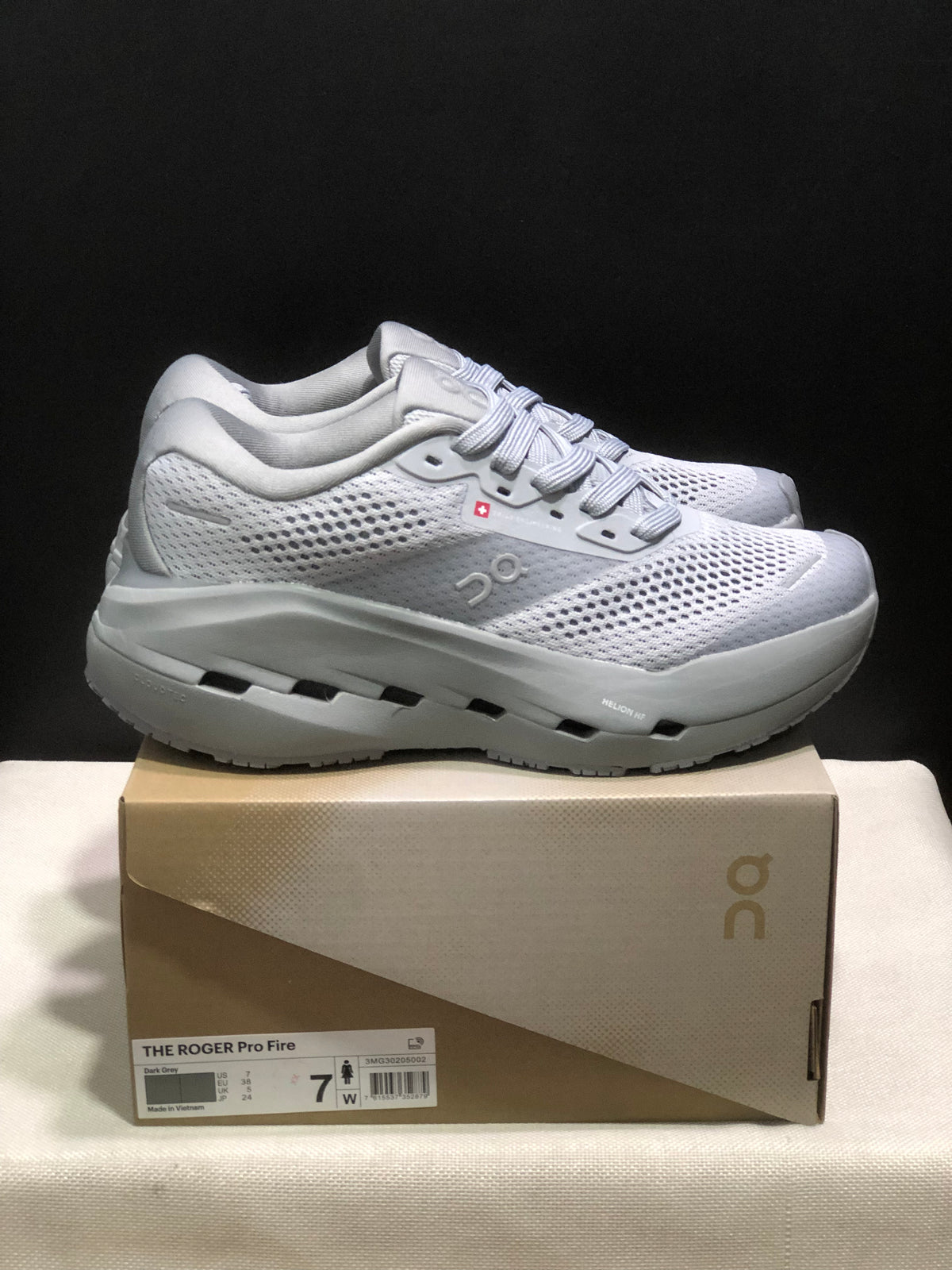 ON- Cloudrunner 3 Max GRAY