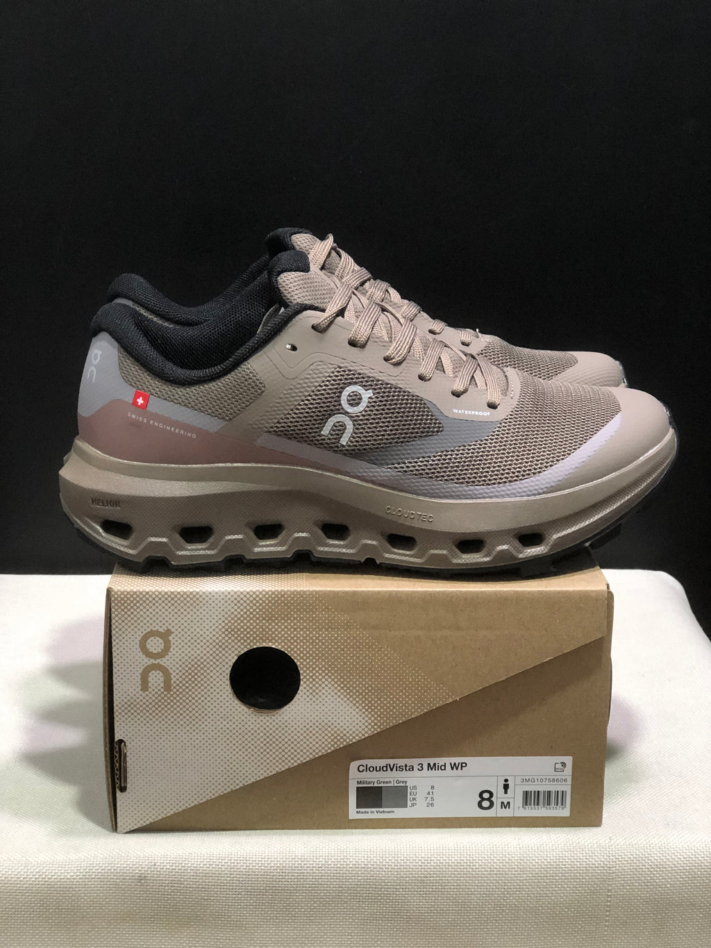 ON - Cloudvista 3 MILITARY GREEN GRAY