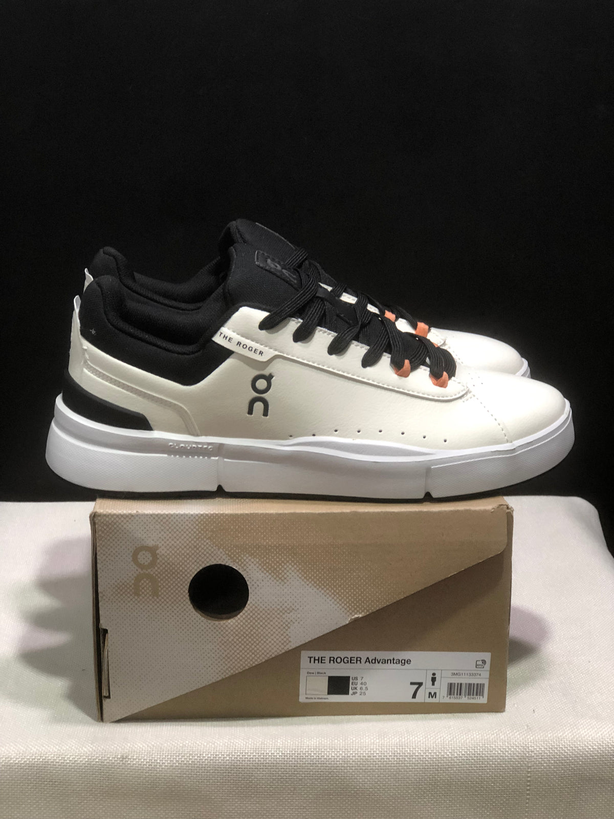 ON - ROGER FEDERER X THE ROGER CENTRE COURT DEW BLACK