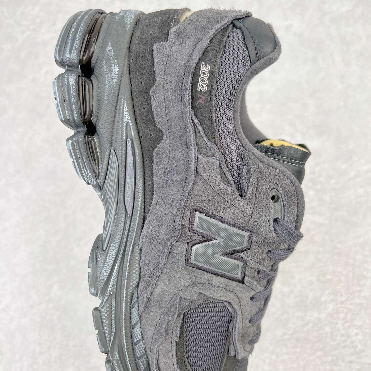 NEW BALANCE 2002R Protection Pack Phantom