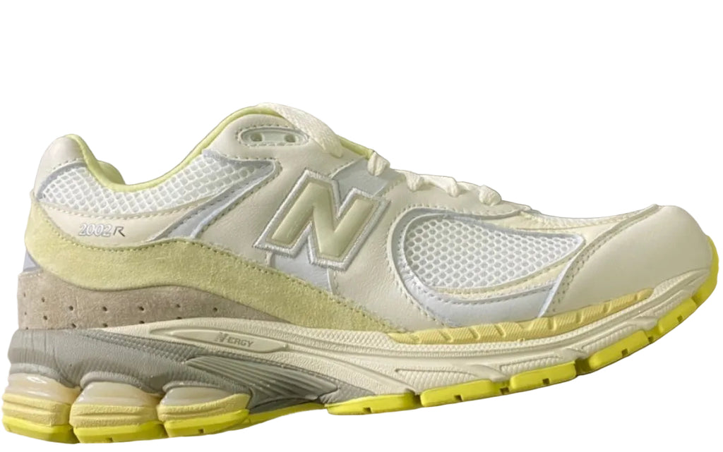 NEW BALANCE 2002R AURALEE 'White'  beige and brown
