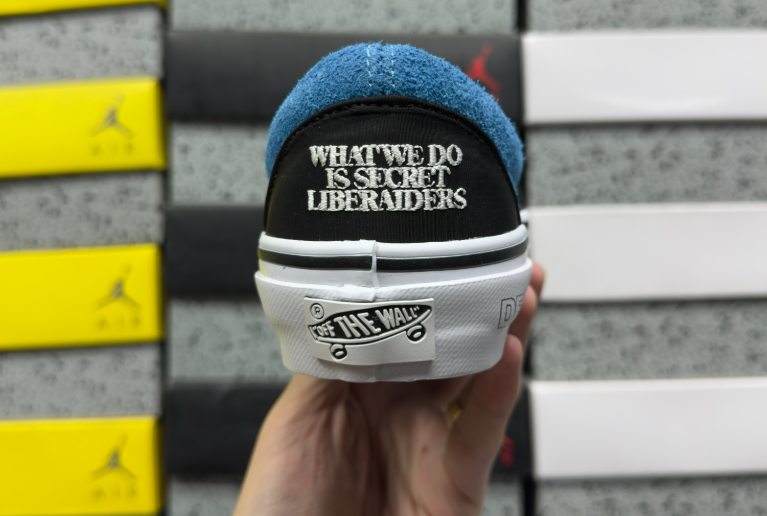 VANS LX CLASSIC SLIP-ON 98 BRIGHT AZURE