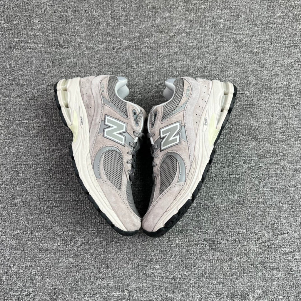 NEW BALANCE 2002R Marblehead / Light Aluminum