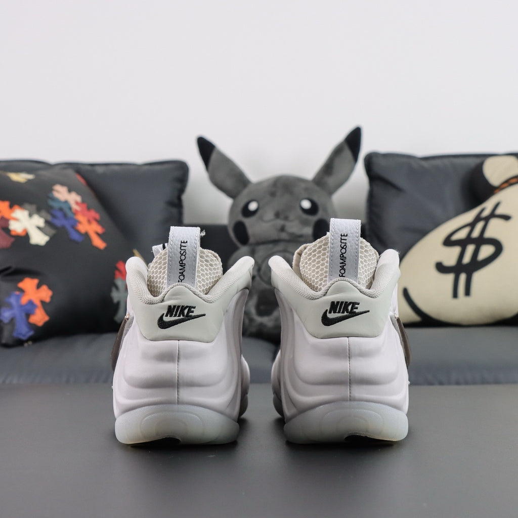 NIKE AIR  Foamposite Vast Grey / Black
