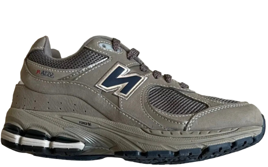 NEW BALANCE 2002R Light Grey