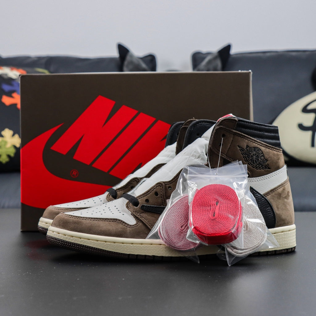 Jordan 1 Retro High OG x Travis Scott 'Mocha'