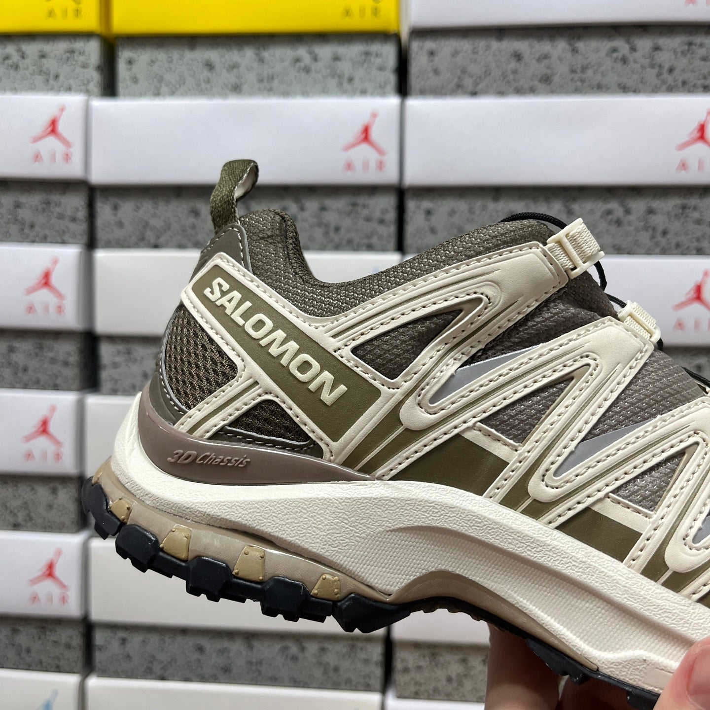SALOMON-XA Pro 3D 'Stone Gray Almond Milk'