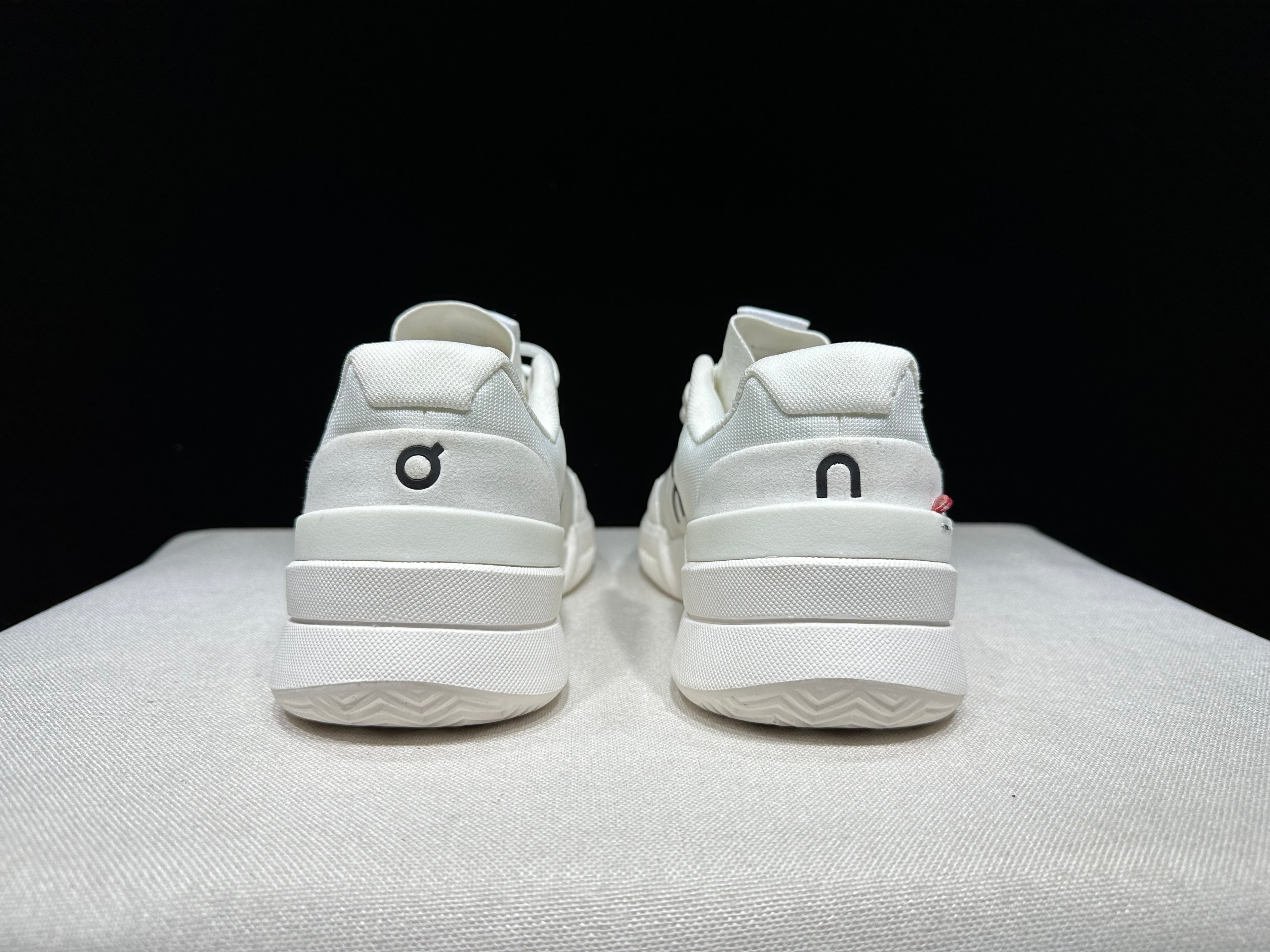 THE ROGER Pro 2 'White | Malibu'