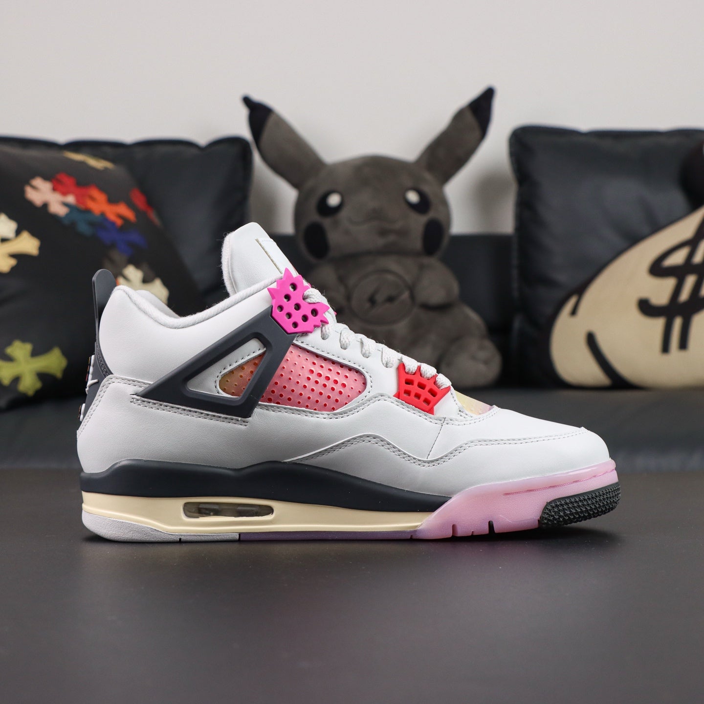 Jordan 4 Retro 'Comic'