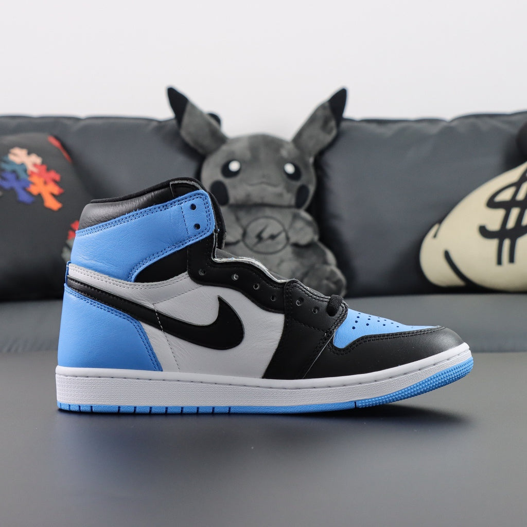 Jordan 1 Retro High OG 'UNC Toe'