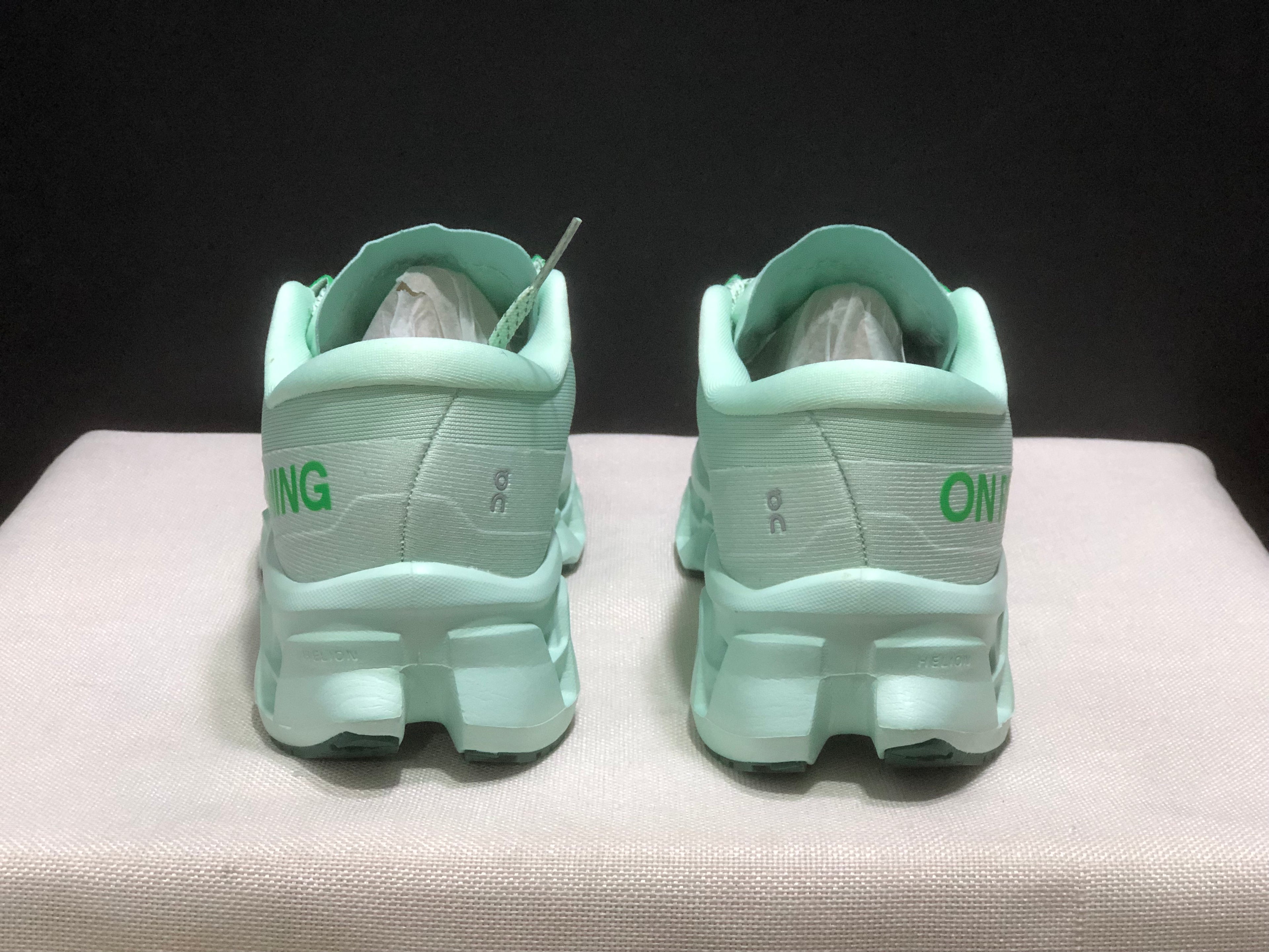 ON - Cloudmonster 3 'Brook | Flurry'