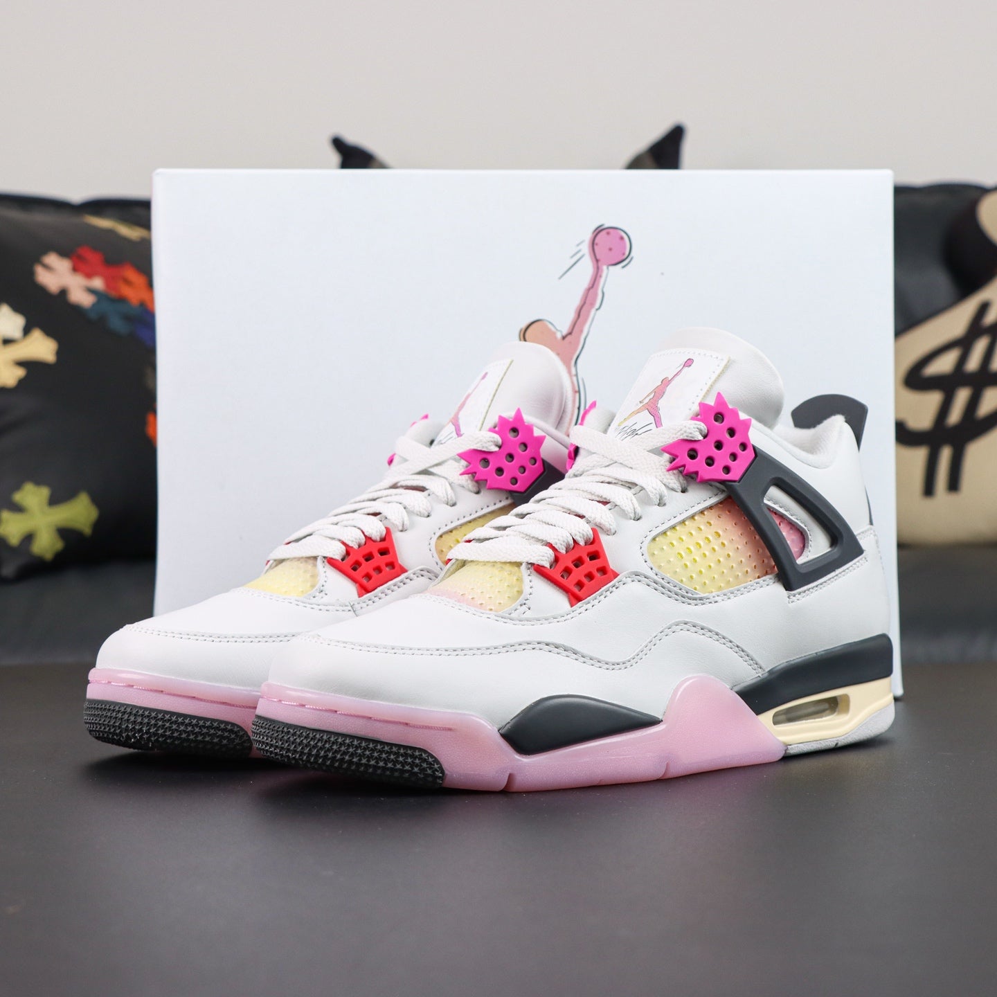 Jordan 4 Retro 'Comic'