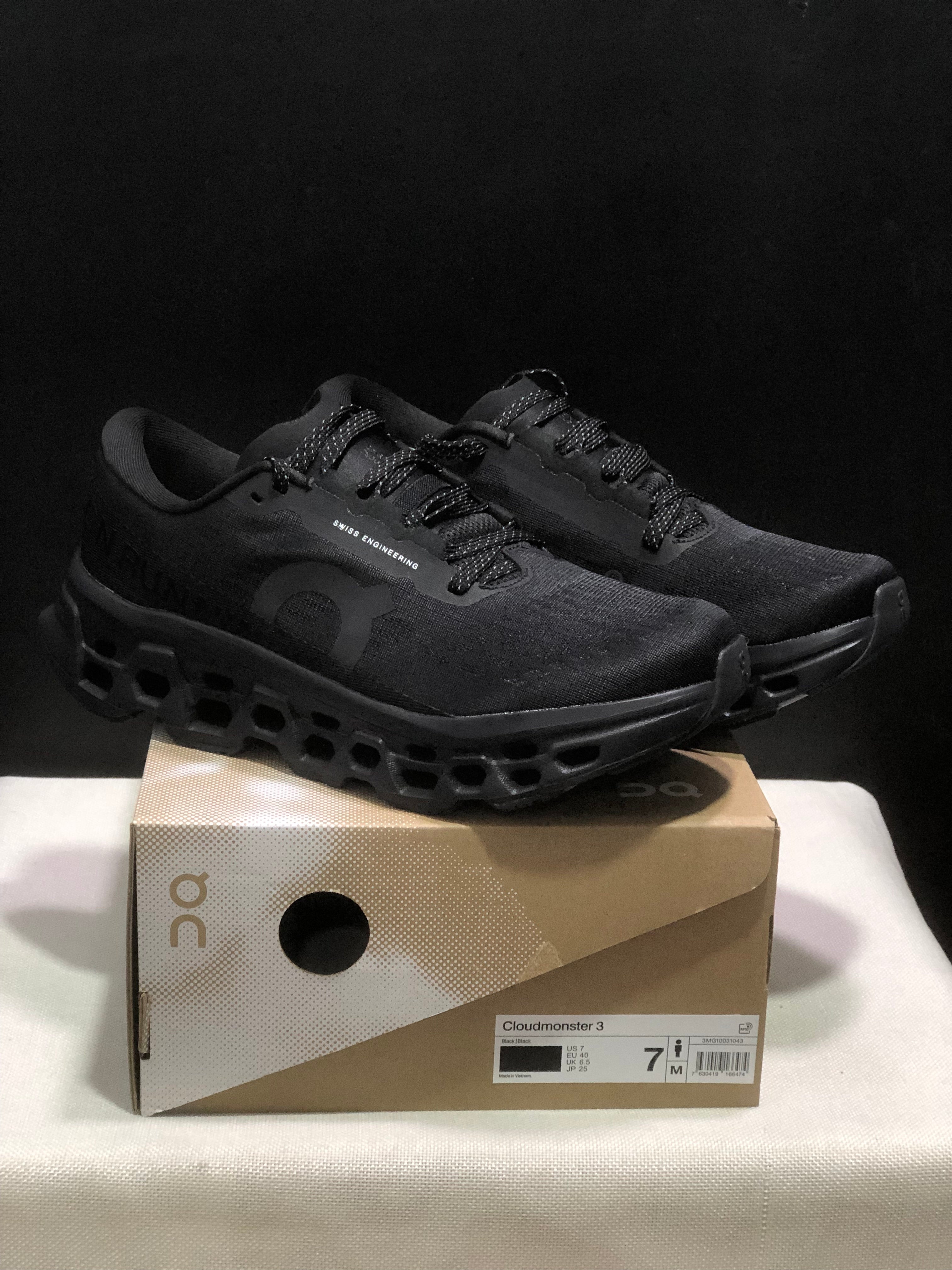 ON - Cloundmonster 3 'Black | Black'
