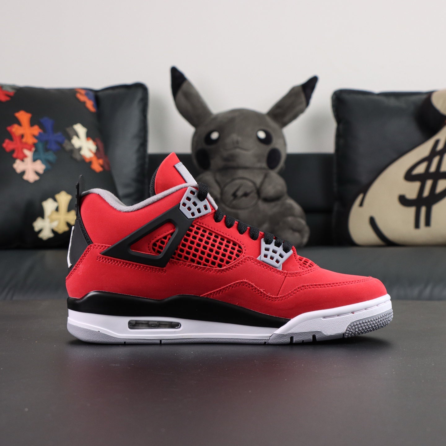 Jordan 4 Retro 'Toro Bravo'