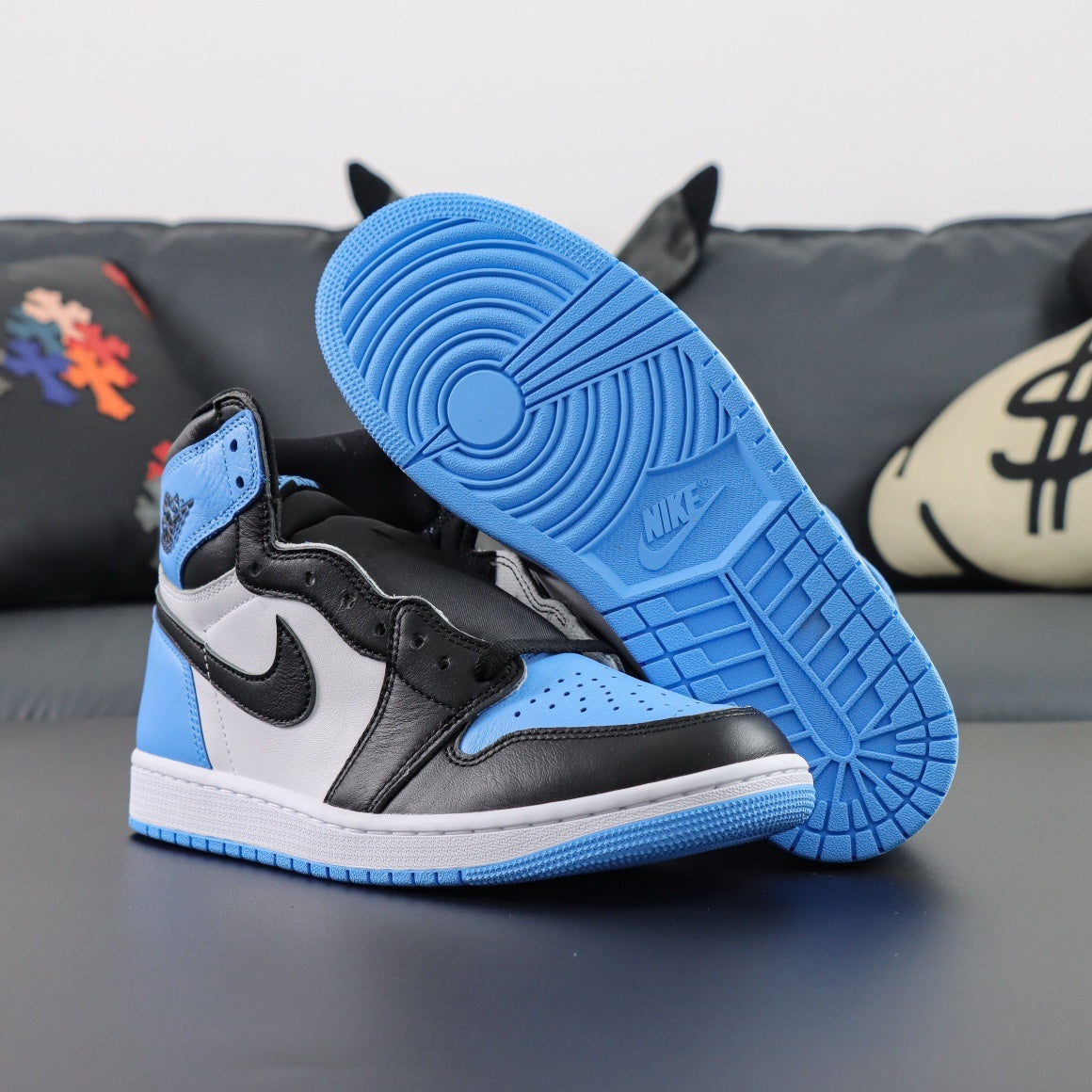 Jordan 1 Retro High OG 'UNC Toe'