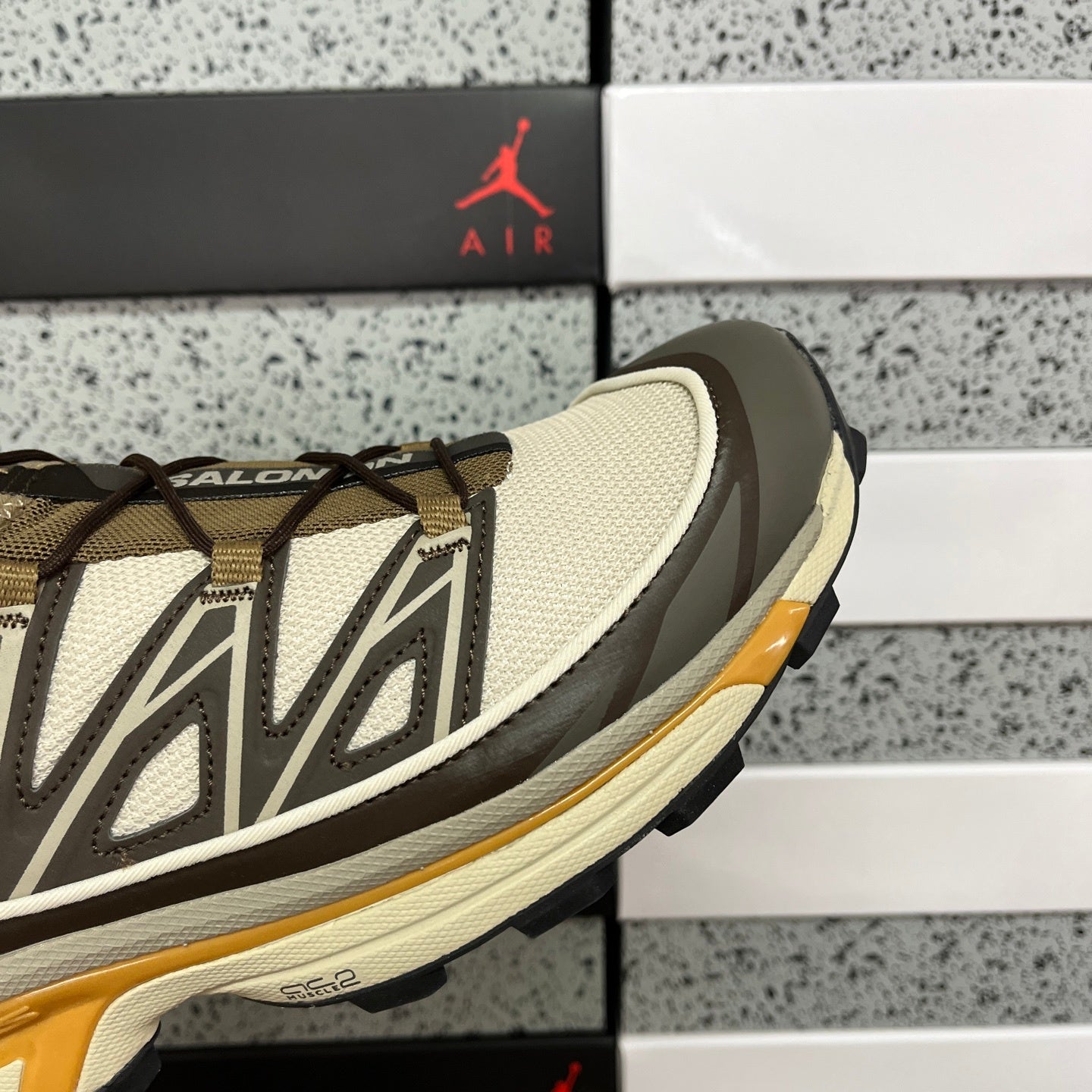SALOMON-XT-6 Expanse 'Feather Gray Golden Oak'