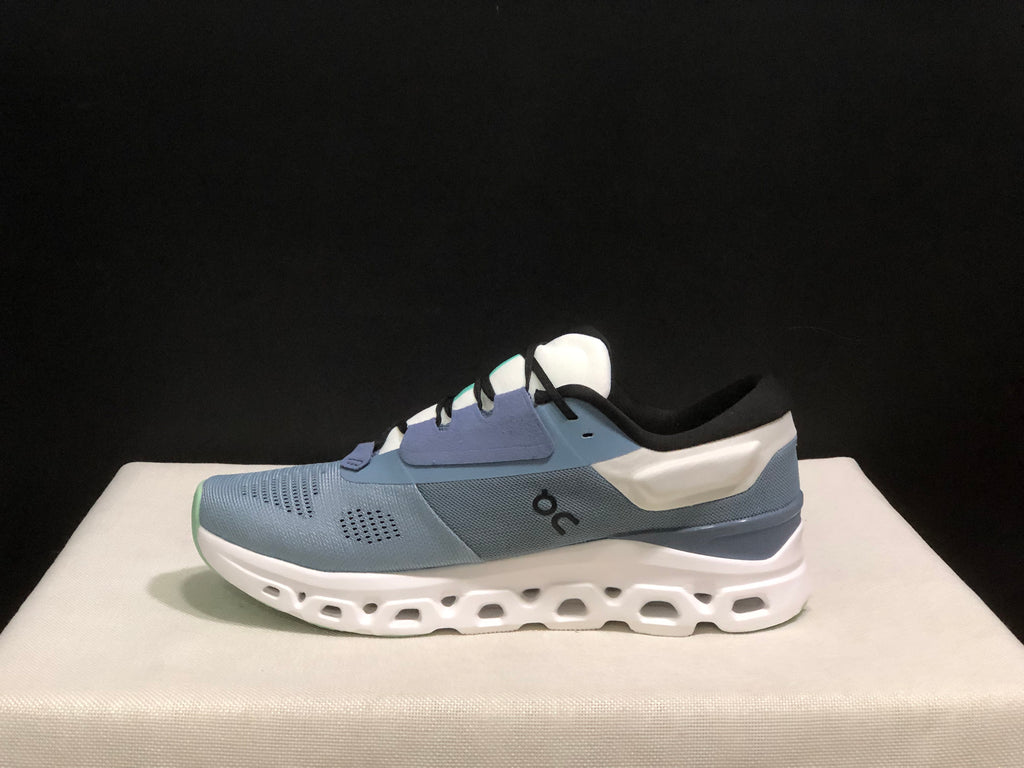 Cloudstratus 3 'Wash Nimbus'