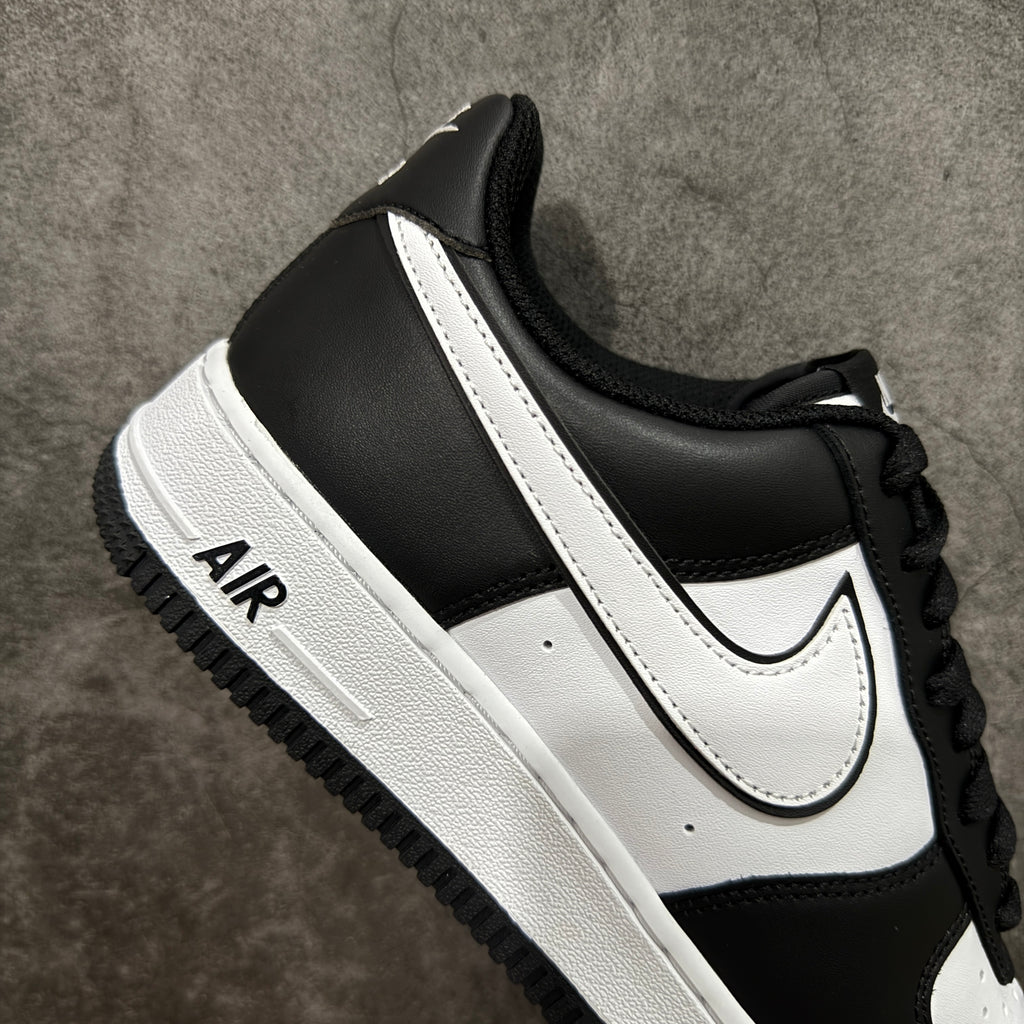 Nike Air Force 1 '07 'Panda'