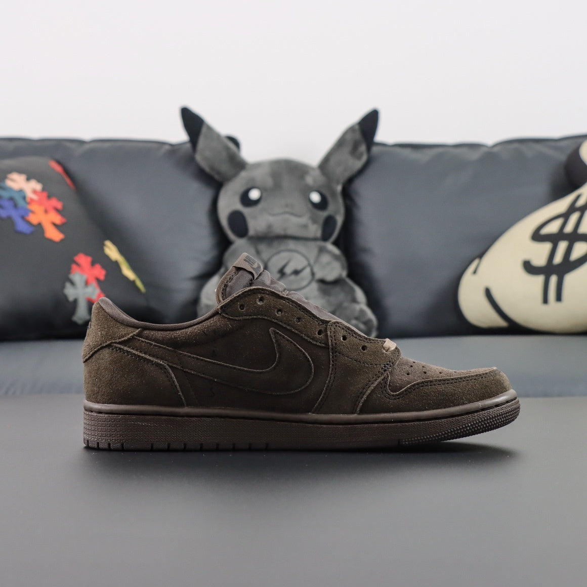 Jordan 1 Retro Low OG SP x Travis Scott 'Velvet Brown'