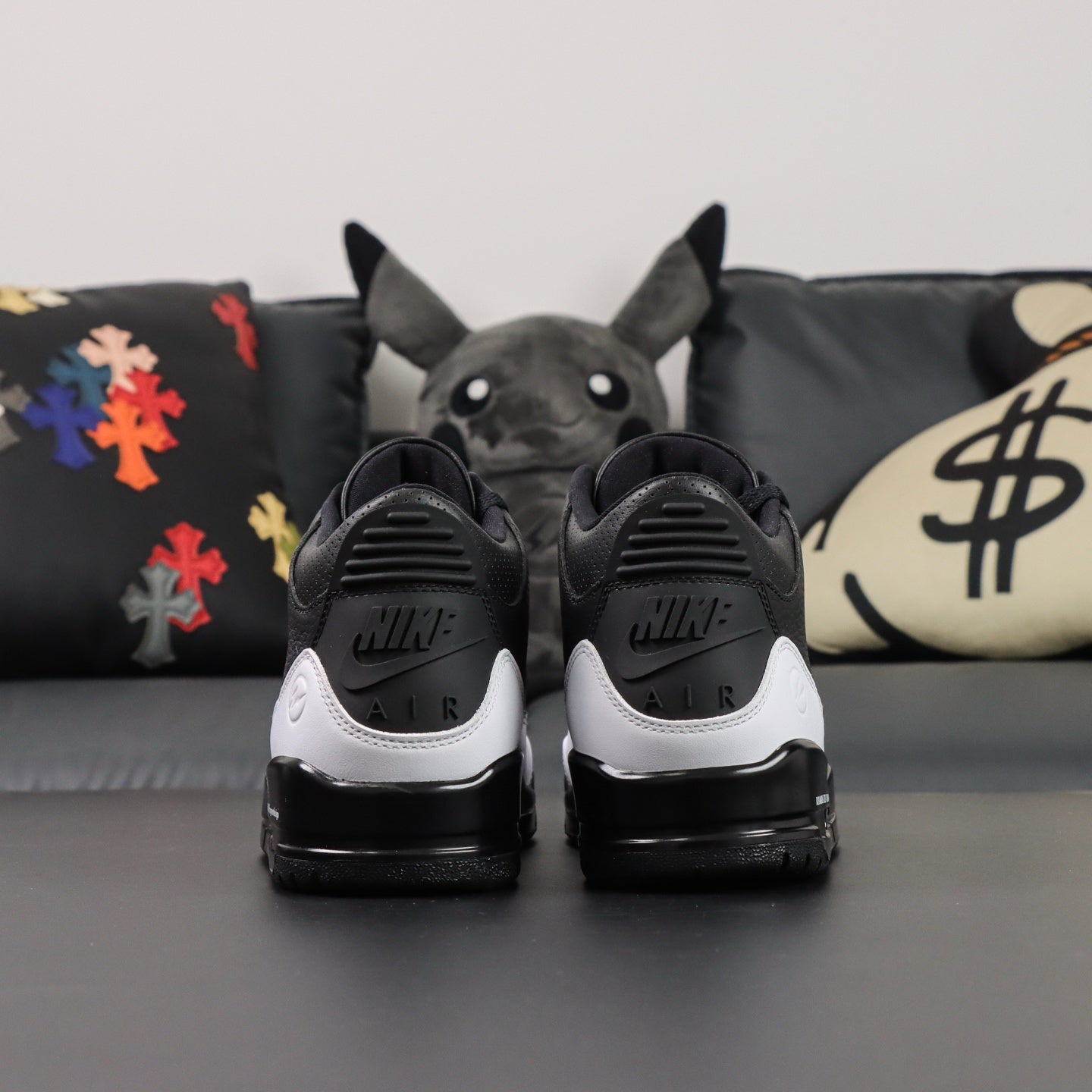 Fragment Design x Air Jordan 3 'Black/White'