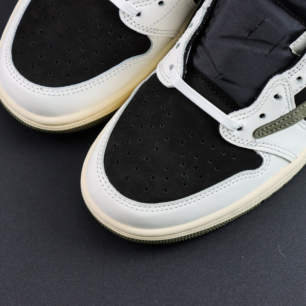 Jordan 1 Retro Low OG SP x Travis Scott 'Olive'