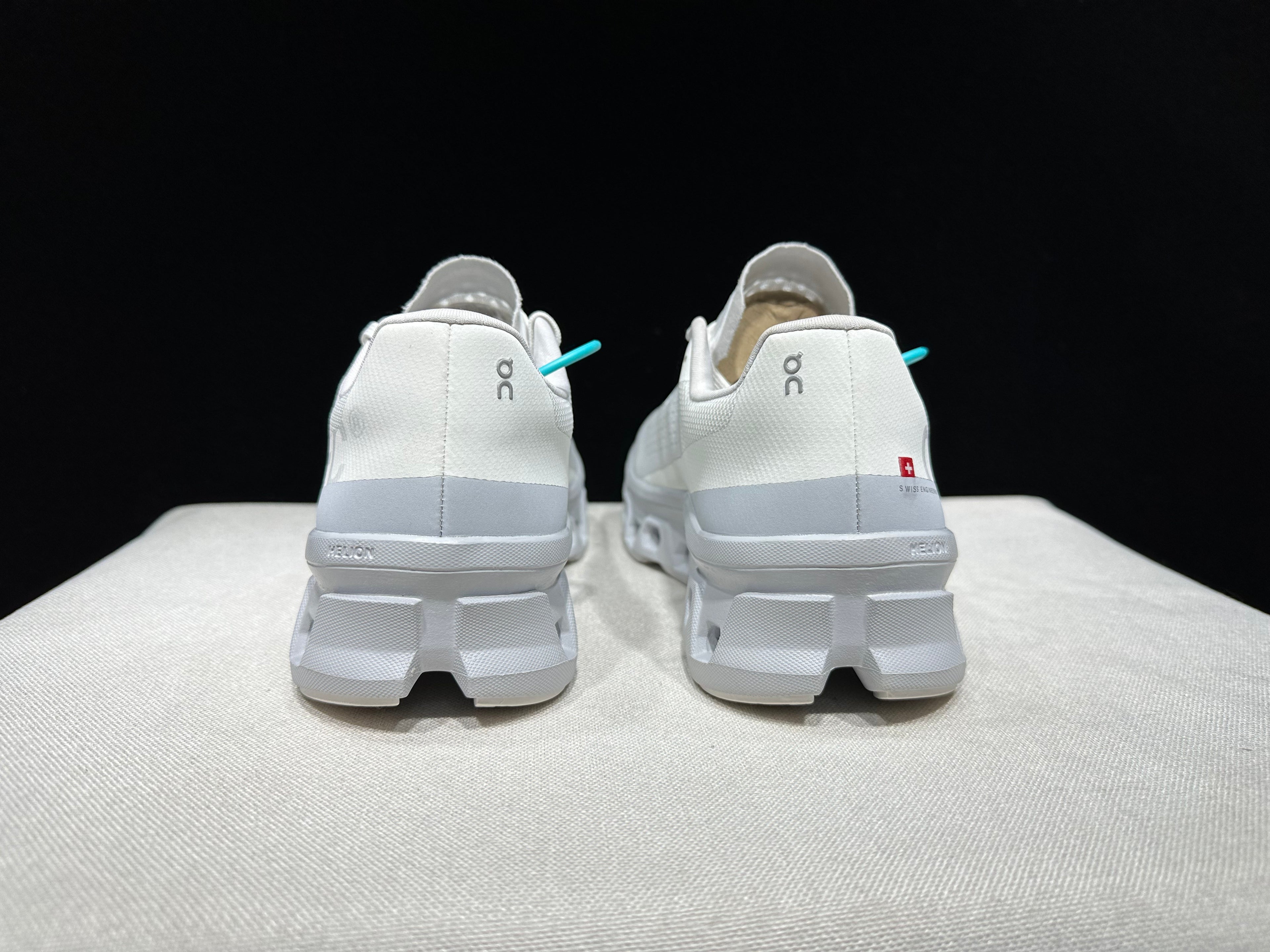 ON - Cloudmonster 'White | Glacier'