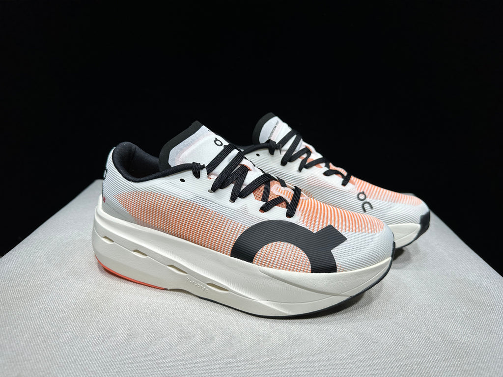 ON - CLOUDBOOM VOLT IVORY SUNSTONE