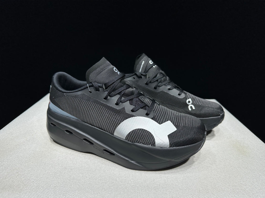 ON - CLOUDBOOM VOLT ALL BLACK V2