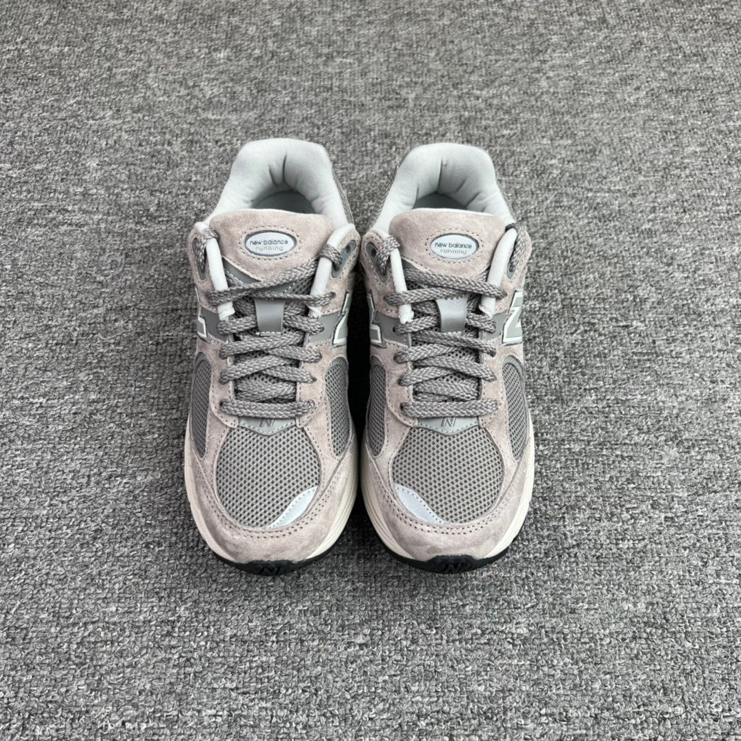 NEW BALANCE 2002R Marblehead / Light Aluminum