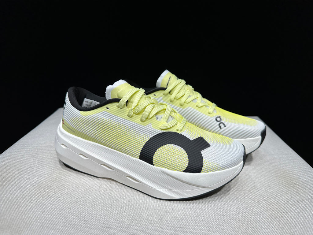 ON - CLOUDBOOM VOLT WHITE LIGHT YELLOW