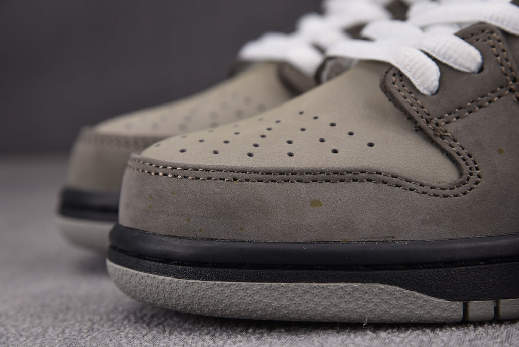 Nike SB Dunk  Low X Concepts  "Oil Spill Lobster"
