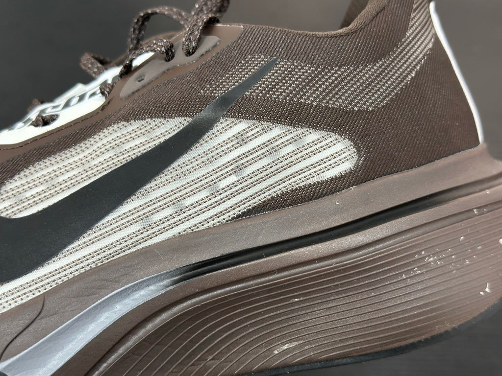 NIKE PEGASUS PREMIUN dark hazelnut or brown-toned