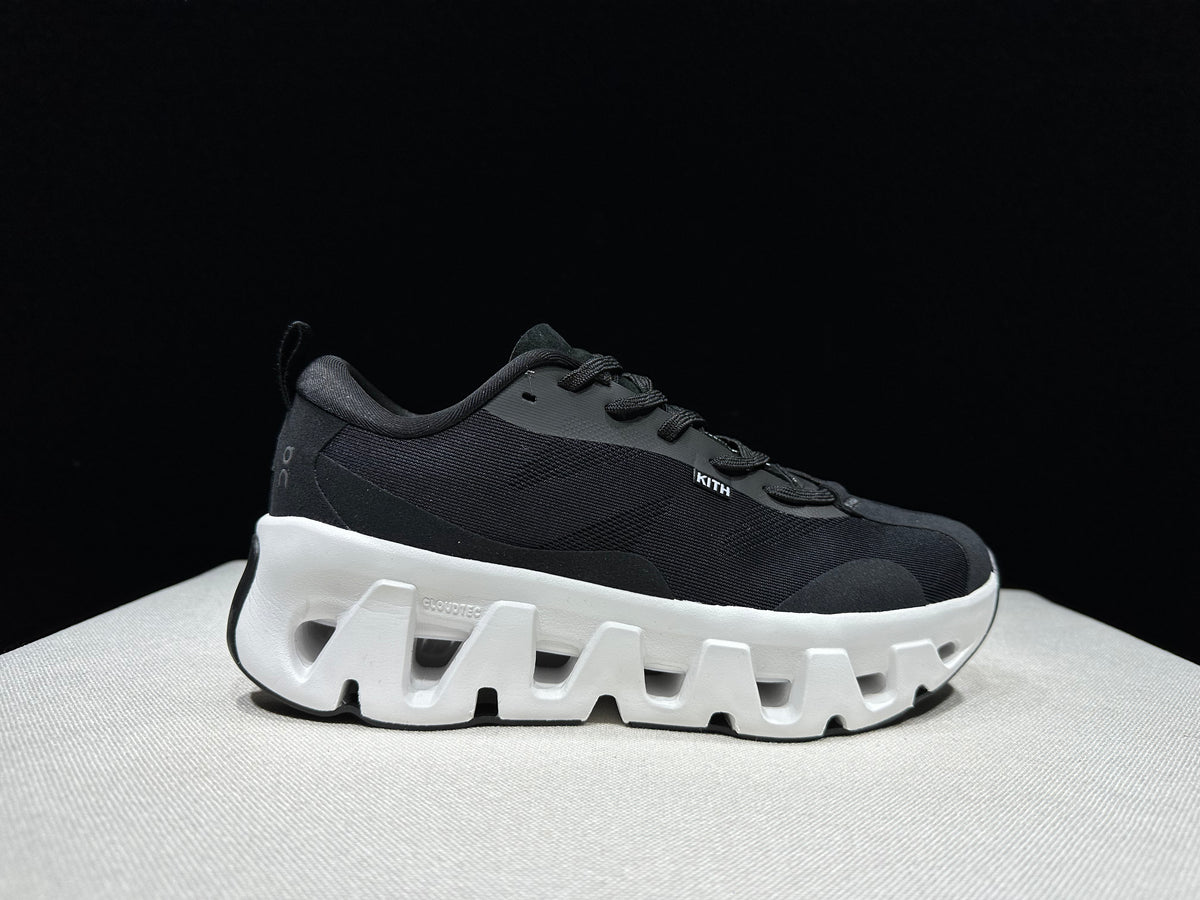 ON - KITH K TECH 1 BLACK WHITE