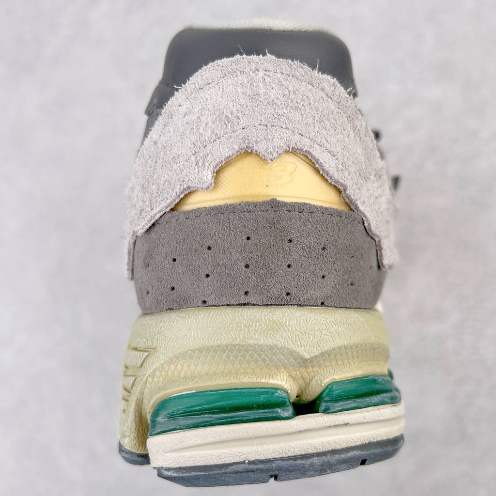 NEW BALANCE 2002R Protection Pack 'Rain Cloud'