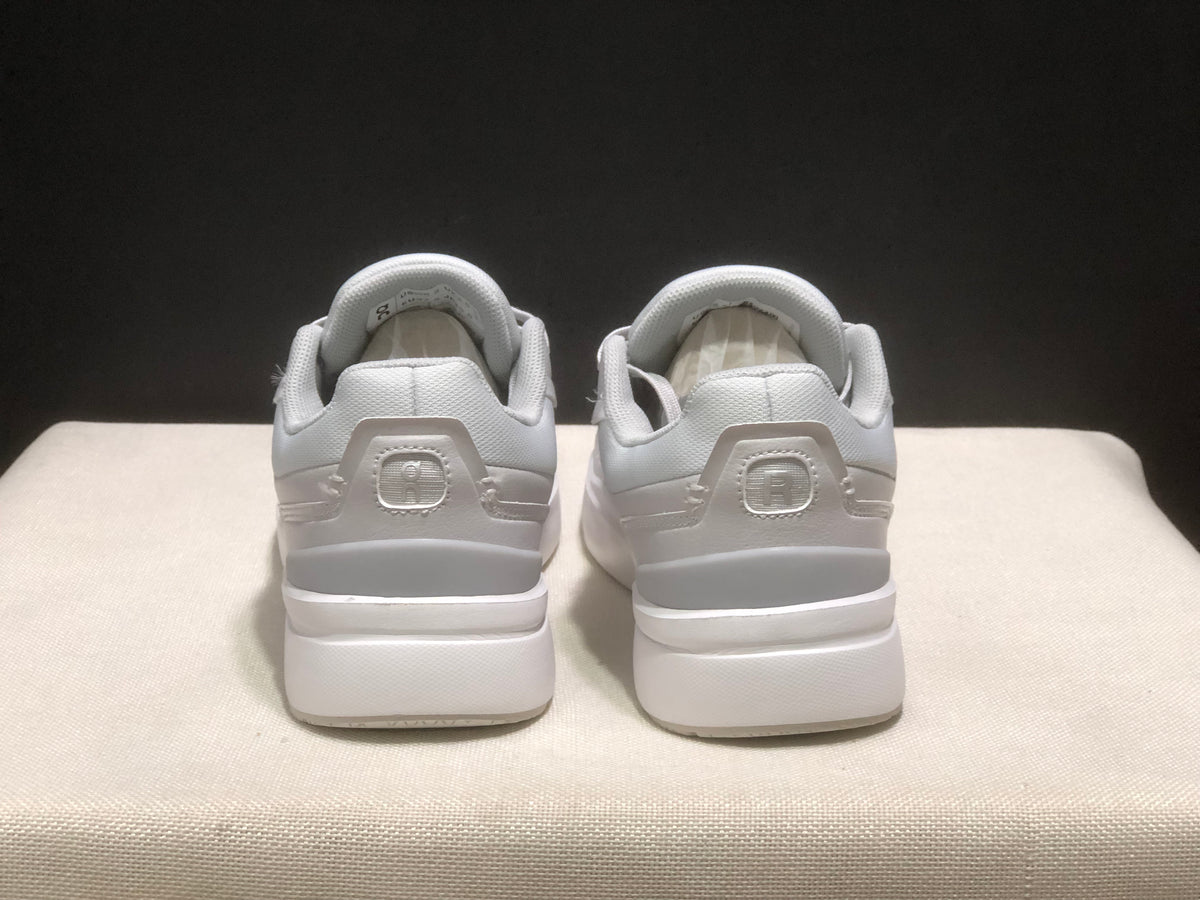 ON - ROGER FEDERER X THE ROGER CENTRE COURT WOLF GLACIER