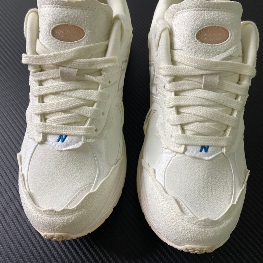 NEW BALANCE 2002R  Protection Pack in "Sea Salt"